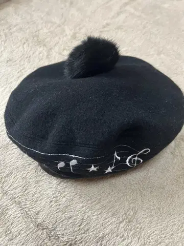 캔디 스트리퍼 베레모