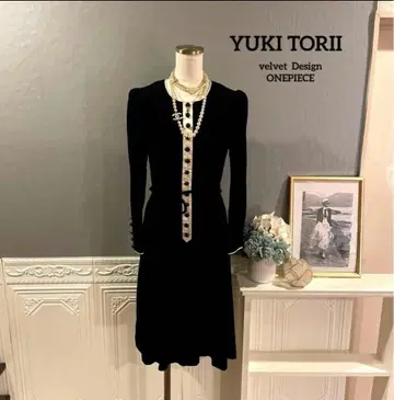 [ 5만 엔 ] YUKITORII 최고급 벨벳 버튼 디자인 원피스