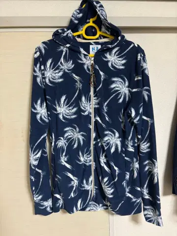 [컨디션 최상] NDsurf 후드티