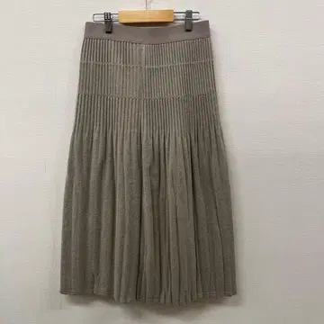 YOICHEU 플리츠 스커트 베이지 S/M 충전솜 롱 기장 니트