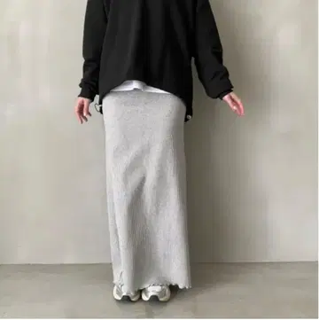 [ 새상품급 ] 하우디 리브 그레이 타이트 스커트 롱 기장