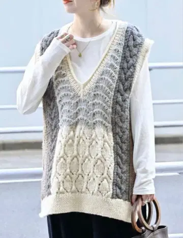 B.C STOCK 핸드니트 울 베스트