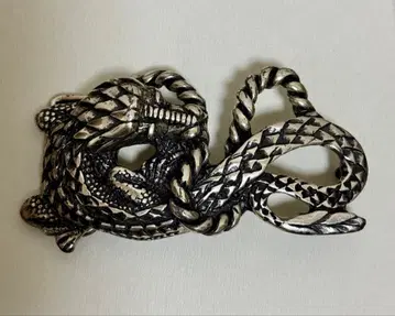 엘리엇 로즈 드래곤 버클