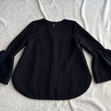 ANAYI 아나이 블랙 벨 슬리브 티셔츠