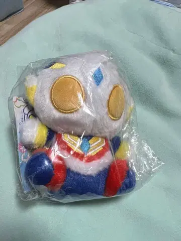 울트라맨 트리거 후와누이 폭신폭신 앉은 봉제 인형