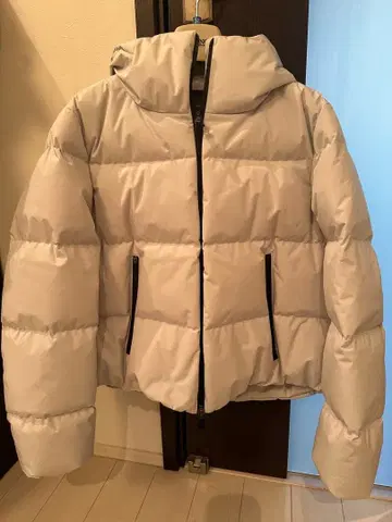 Herno 후드 부착 다운 자켓 라이트 그레이