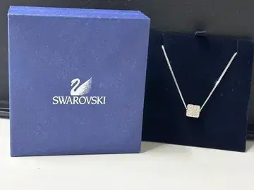 [박스 포함] SWAROVSKI 스와로브스키 큐브 다이스 목걸이