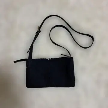[ 중고품 ] 새상품급 사코슈 컴팩트 숄더 파우치 블랙 미니백