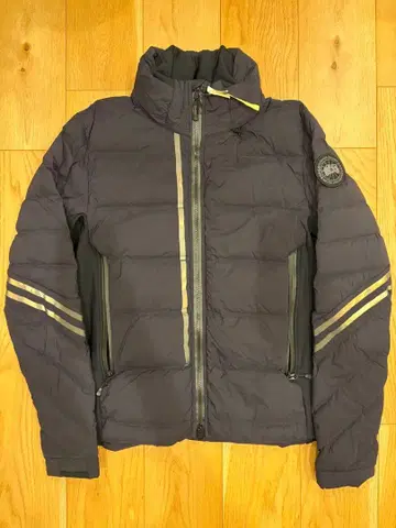 Canada Goose 다운 자켓 블랙 라벨