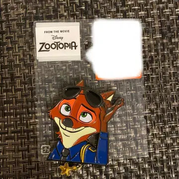 주토피아 닉 브로치