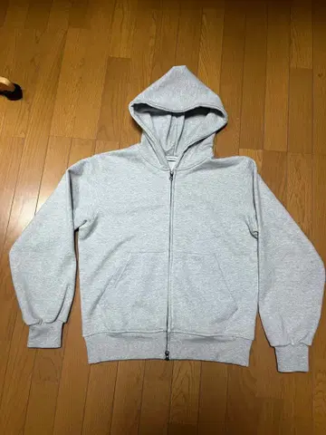 Regen Glanz 그레이 후드 부착 후드티