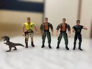 1997년에 출시된 케너사의 [로스트 월드 쥬라기 공원]