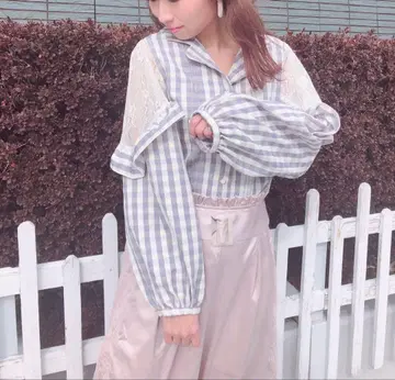 LIZLISA 프릴 슬리브 블라우스