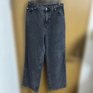 블랙 스트레이트 데님 L 사이즈