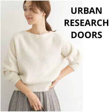URBAN RESEARCH DOORS 몽골 울 크루넥 니트
