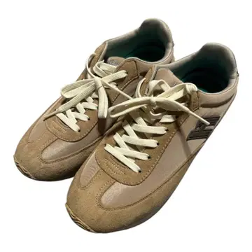 오늘 한정 가격 호킨스 Hawkins 통굽 스니커즈 23.5cm