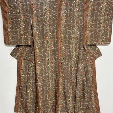 미사용품 귀여운 꽃무늬 코몬 기모노 스키 구락부 383