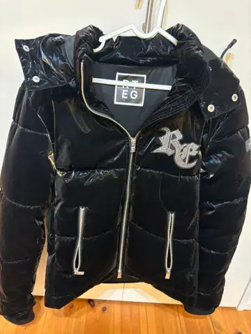 재판매 없음 신상 아담스 저글러 다운 S 사이즈 가격 인하 가능