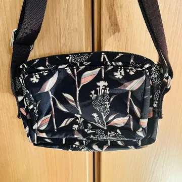 [새상품급] kipling x seiske 88 콜라보 숄더백 꽃무늬