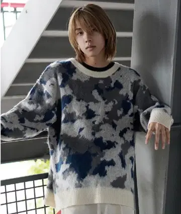 한국 남성용 멀티 오버 사이즈 자카드 모헤어 라이크 니트