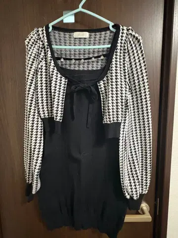 pium 비쥬 테이프 니트 원피스 세트