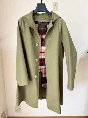 [ 새상품급 ] MACKINTOSH 밴딩 후디드 코트 올리브 사이즈 38