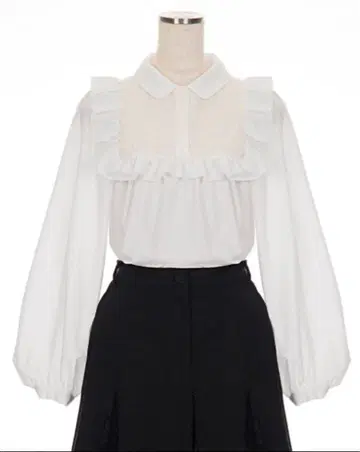 Chesty 플라워 자수 블라우스