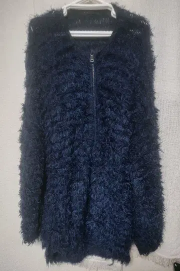 CIVARIZE 시버라이즈 노카라 루프 니트 블루종