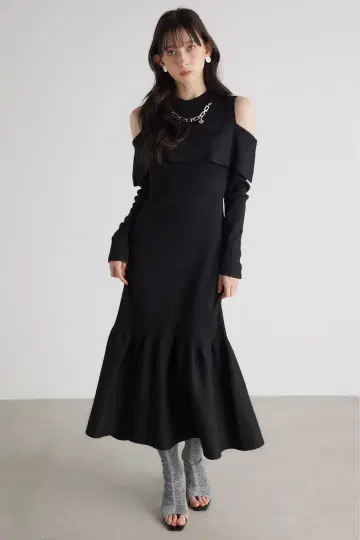 rienda 체인 오프숄더 원피스