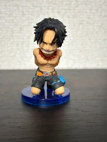 원피스 월드 컬렉터블 피규어 에이스