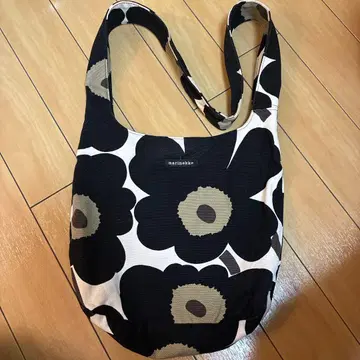 marimekko 플라워 프린트 숄더백