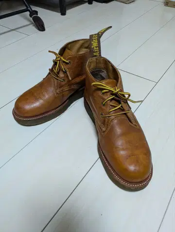 닥터마틴 처카 부츠