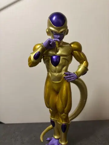 드래곤볼 골든 프리저 피규어