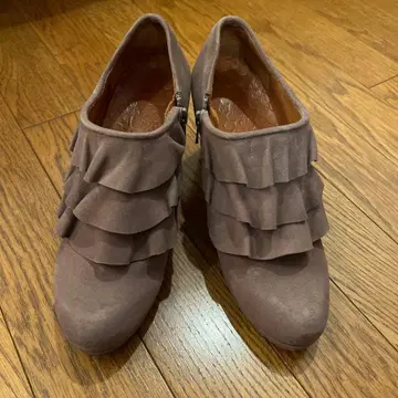 치에미하라 프릴 부티 그레이지