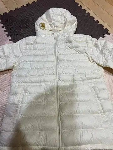 유니클로 다운 화이트 X L