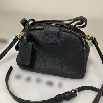 블랙 가죽 숄더백