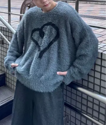 Gaphos 샤기 하트 니트 사이즈 2 가격 인하 가능