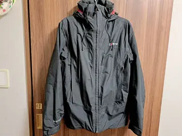 GORE-TEX 마운틴 파카 블랙/레드