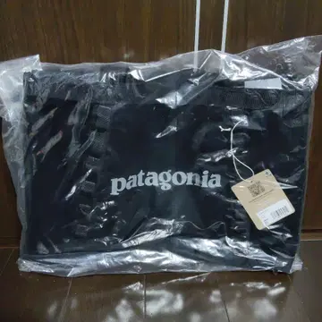 [ 미개봉 새상품 ] 파타고니아 블랙홀 토트 25L 49031 블랙