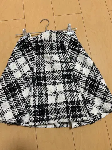 SNIDEL 체크 무늬 미니 스커트