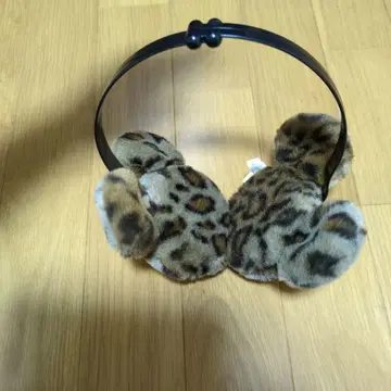 디즈니 미키 레오파드 무늬 퍼 귀도리