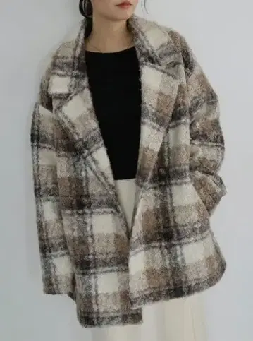 [새상품] andme 체크 무늬 미들 기장 테일러드 코트 앤도미