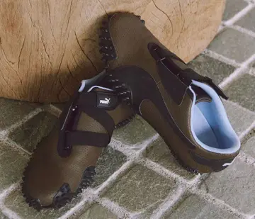 PUMA MOSTRO PERF 여성용 스니커즈 다크 브라운 24cm