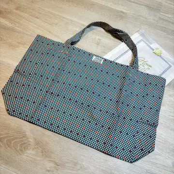 house on the hill / Parent Bag / Checker