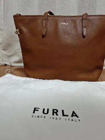 FURLA 브라운 가죽 숄더백