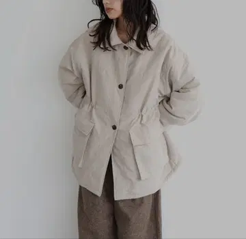 [ hellam ] 피치스킨 충전솜 페플럼 자켓 아이보리