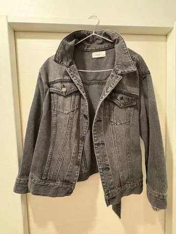 Mila Owen 블랙 데님 자켓 Size O