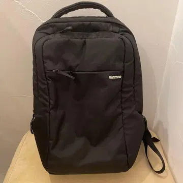 INCASE Icon Slim Pack 나일론