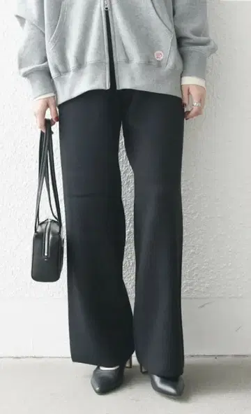 SHIPSany 밀라노 리브 스무스 니트 팬츠. F 사이즈 블랙.