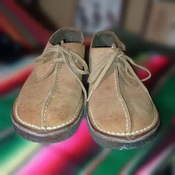 베이지 스웨이드 모카신 리갈